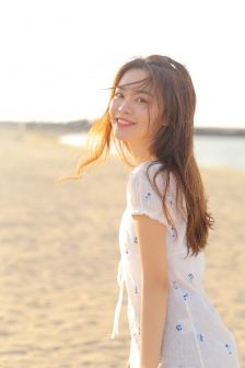 可以搞二次元角色的游戏